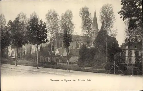 Ak Vendôme Loir et Cher, Square des Grands Près