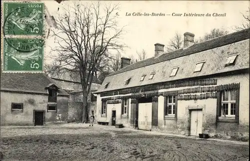 Ak La Celle les Bordes Yvelines, Cour Intérieure du Chenil