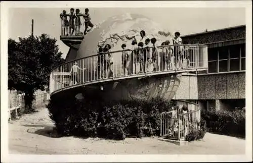 Ak Suresnes Hauts de Seine, École de plein air Permanente, La Mappemonde