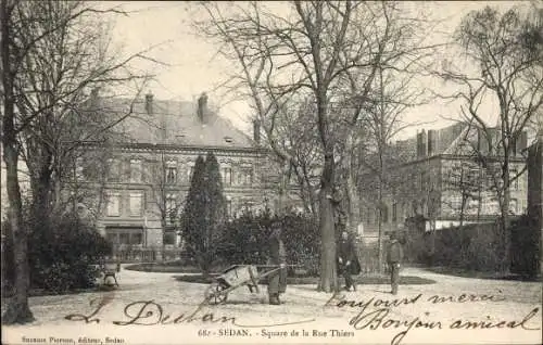 Ak Sedan Ardennes, Square de la Rue Thiers