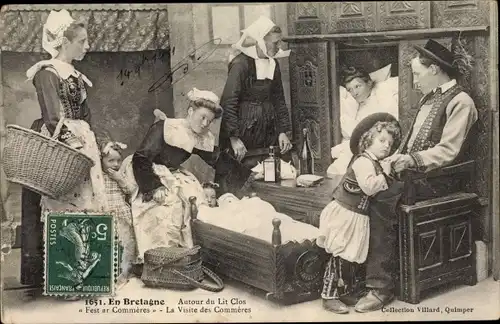 Ak Bretagne, Autour du Lit Clos, Schrankbett, bretonische Trachten