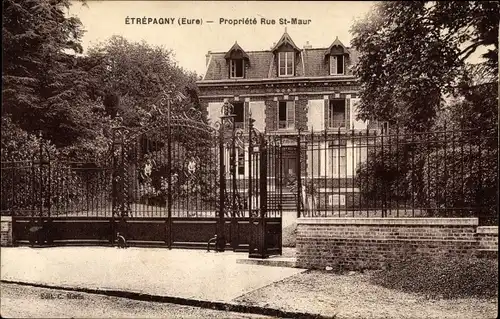 Ak Etrépagny Eure, Propriete Rue St Maur