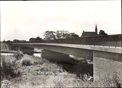 Ak Jarmen im Landkreis Vorpommern Greifswald, Peenabrücke