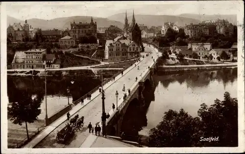 Ak Saalfeld an der Saale Thüringen, Panorama, Brücke