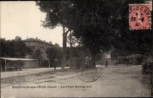 Ak Bagnols sur Cèze Gard, La Place Bourgneuf