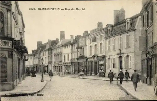 Ak Saint Dizier Lothringen Meuse, Rue du Marche