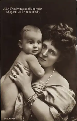 Ak Prinzessin Marie Gabriele von Bayern mit Prinz Albrecht