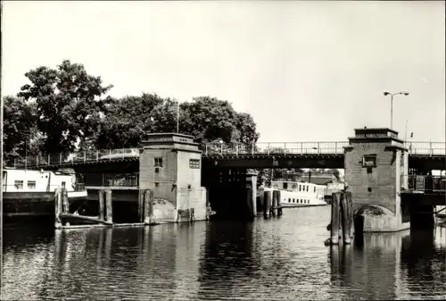 Ak Anklam in Mecklenburg Vorpommern, Peenebrücke