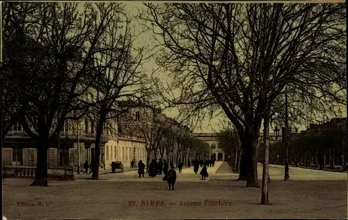Ak Nîmes Gard, Avenue Feuchère