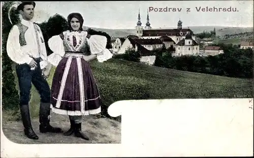 Ak Salaš u Velehradu Region Zlin, Gesamtansicht, Einwohner in typischer Tracht