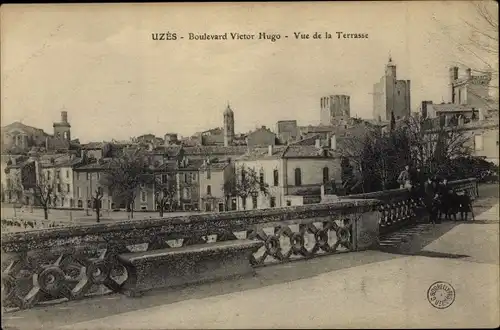 Ak Uzès Gard, Boulevard Victor Hugo, Vue de la Terrasse