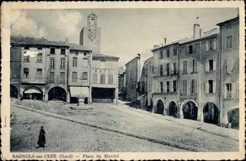 Ak Bagnols sur Cèze Gard, Place du Marché