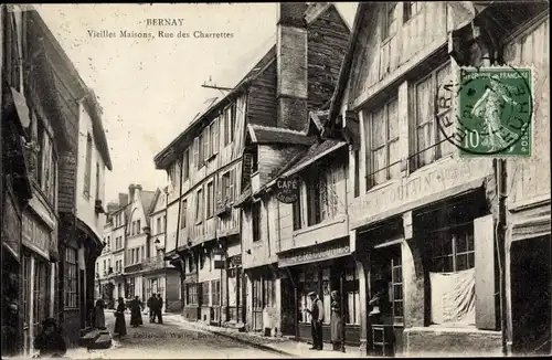 Ak Bernay Eure, Vieilles Maisons, Rue des Charrettes