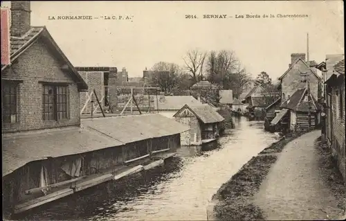 Ak Bernay Eure, Les Bords de la Charentonne