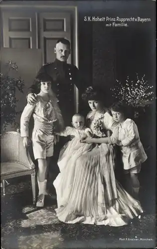 Ak Prinzessin Marie Gabriele von Bayern, Kronprinz Rupprecht von Bayern, Kinder