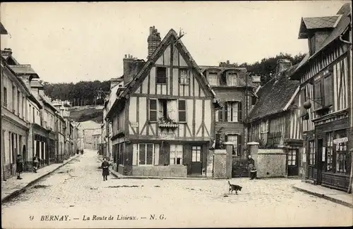 Ak Bernay Eure, La Route de Lisieux