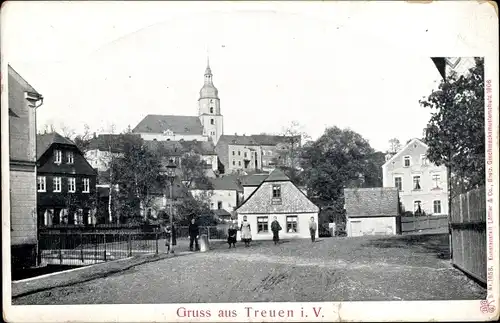 Ak Treuen im Vogtland, Ortspartie mit Kirche