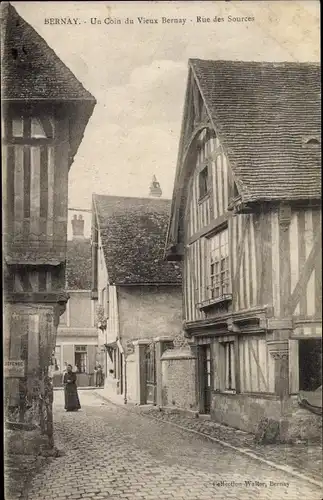 Ak Bernay Eure, Un Coin du Vieux Bernay, Rue des Sources