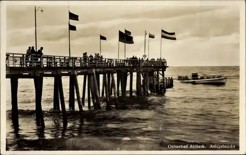 Ak Ostseebad Ahlbeck Heringsdorf auf Usedom, Anlegebrücke