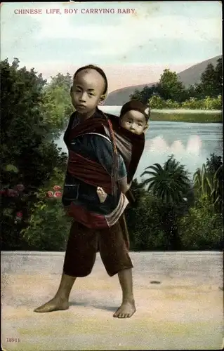 Ak Volkstypen China, chinese Life, boy carrying Baby