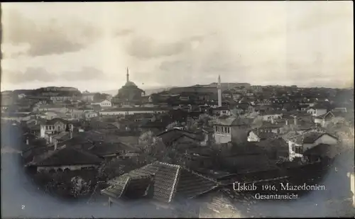 Foto Ak Skopje Üsküb Mazedonien, Totalansicht der Stadt