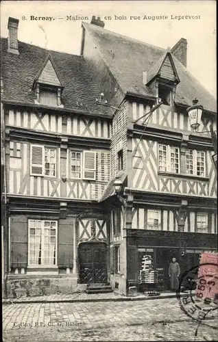 Ak Bernay Eure, Maison en bois rue Auguste Leprevost