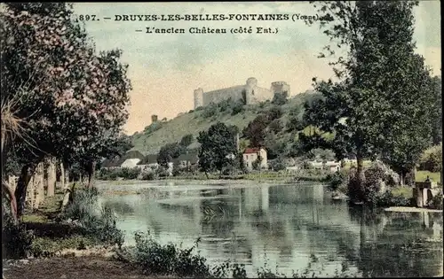 Ak Druyes les Belles Fontaines Yonne, L'ancien Chateau