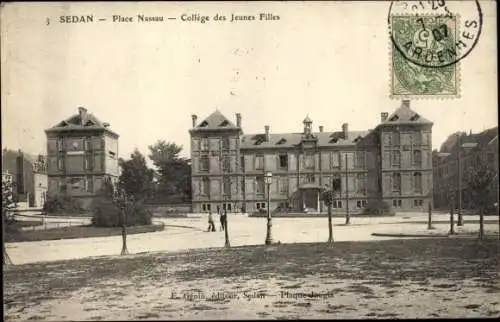 Ak Sedan Ardennes, Place Nassau, Collège des Jeunes Filles
