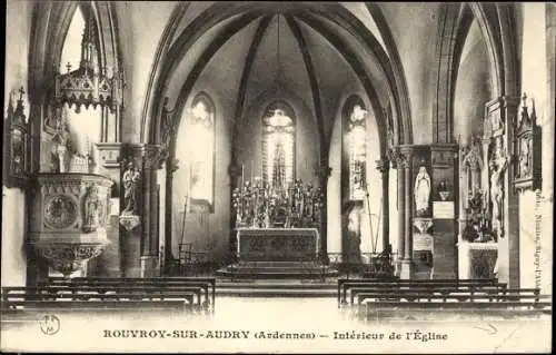 Ak Rouvroy sur Audry Ardennes, Kircheninneres