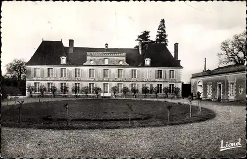 Ak Blou Maine-et-Loire, Château