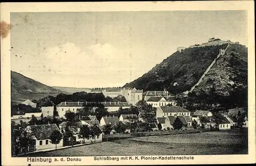 Ak Hainburg an der Donau Niederösterreich, Schlossberg mit KuK Pionier Kadettenschule