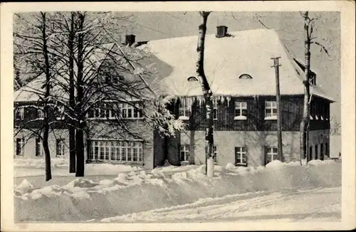 Ak Jöhstadt im Erzgebirge Sachsen, Schullandheim der Anton Günther Schule, Winter