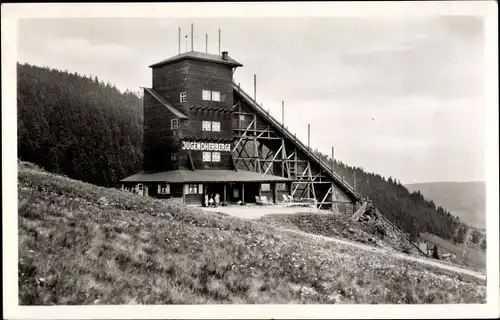 Ak Oberwiesenthal im Erzgebirge, Sprungschanze, Jugendherberge