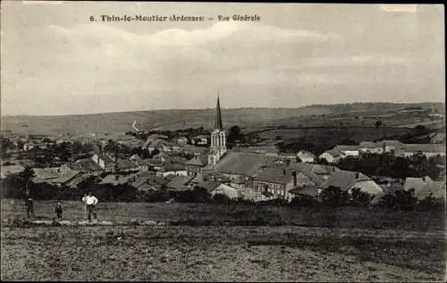 Ak Thin le Moutier Ardennes, Gesamtansicht mit Kirche