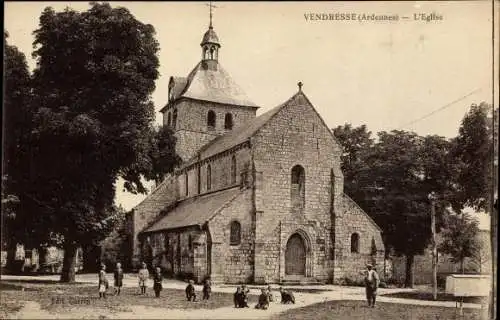 Ak Vendresse Ardennes, Kirche