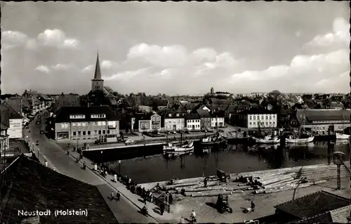 Ak Neustadt in Holstein, Blick auf den Ort