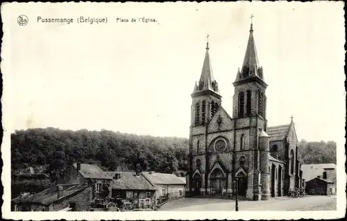 Ak Pussemange Wallonien Namur, Place de l'Eglise