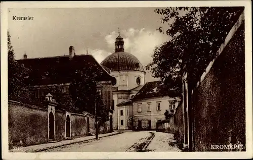 Ak Kroměříž Kremsier Region Zlin, Straßenpartie, Kirche