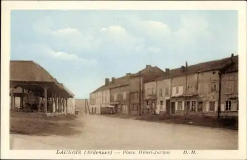 Ak Launois Ardennes, Place Henri Jurion