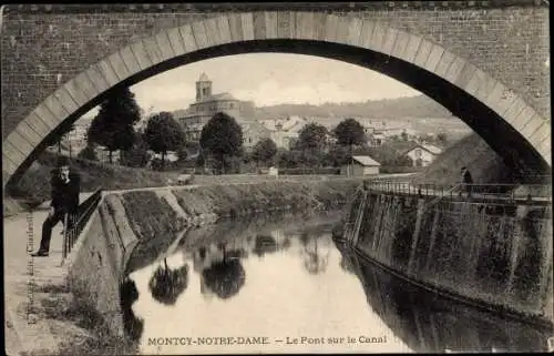 Ak Montcy Notre Dame Ardennes, Le Pont sur le Canal