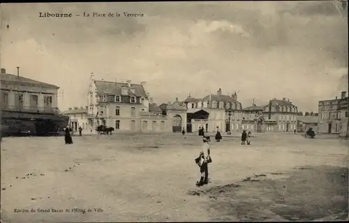 Ak Libourne Gironde, La Place de la Verrerie