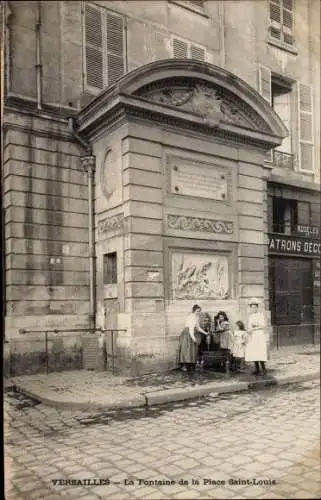 Ak Versailles Yvelines, Fontaine de la Place Saint Louis
