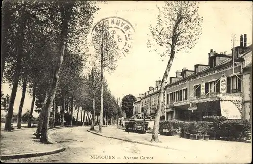 Ak Nemours Seine-et-Marne, Avenue Carnot