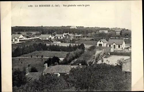 Ak La Bernerie Loire Atlantique, Vue generale vers la gare