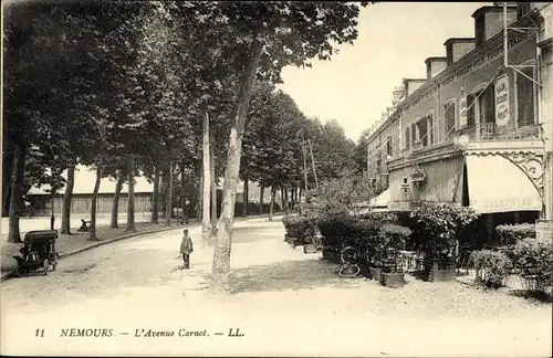 Ak Nemours Seine-et-Marne, L'Avenue Carnot