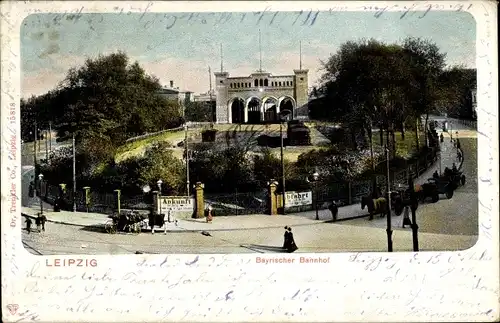 Ak Leipzig in Sachsen, Bayrischer Bahnhof, Straßenseite