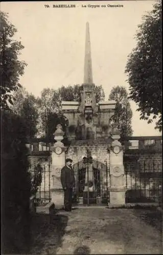 Ak Bazeilles Ardennes, La Crypte ou Ossuaire