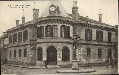 Ak Bordeaux Gironde, Conseil de Guerre