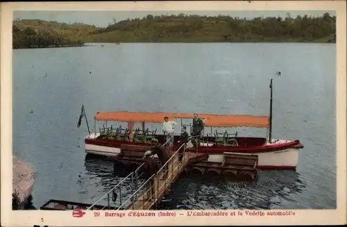 Ak Eguzon Indre, Motorboot am Anleger