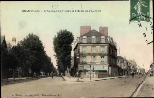 Ak Deauville Calvados, L'Avenue de Villiers et l'Hotel de l'Europe